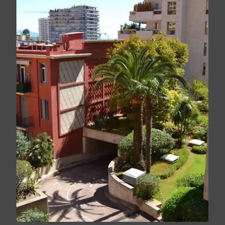 Luxury Monte-carlo